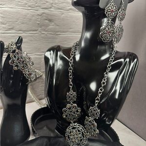 Paparazzi Silver and Red Filigree Necklace Set